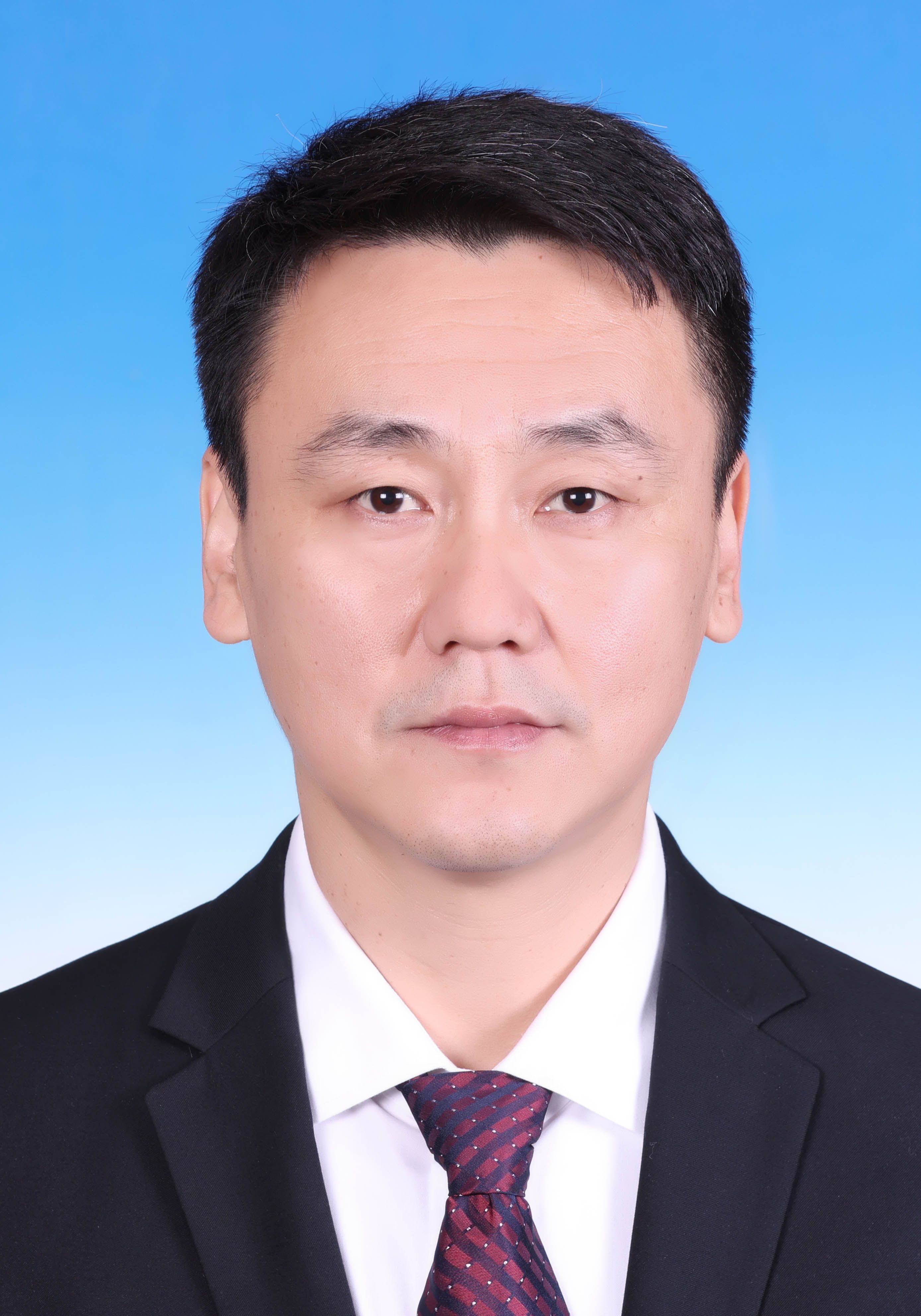 党委副书记、政法委员冯玉章