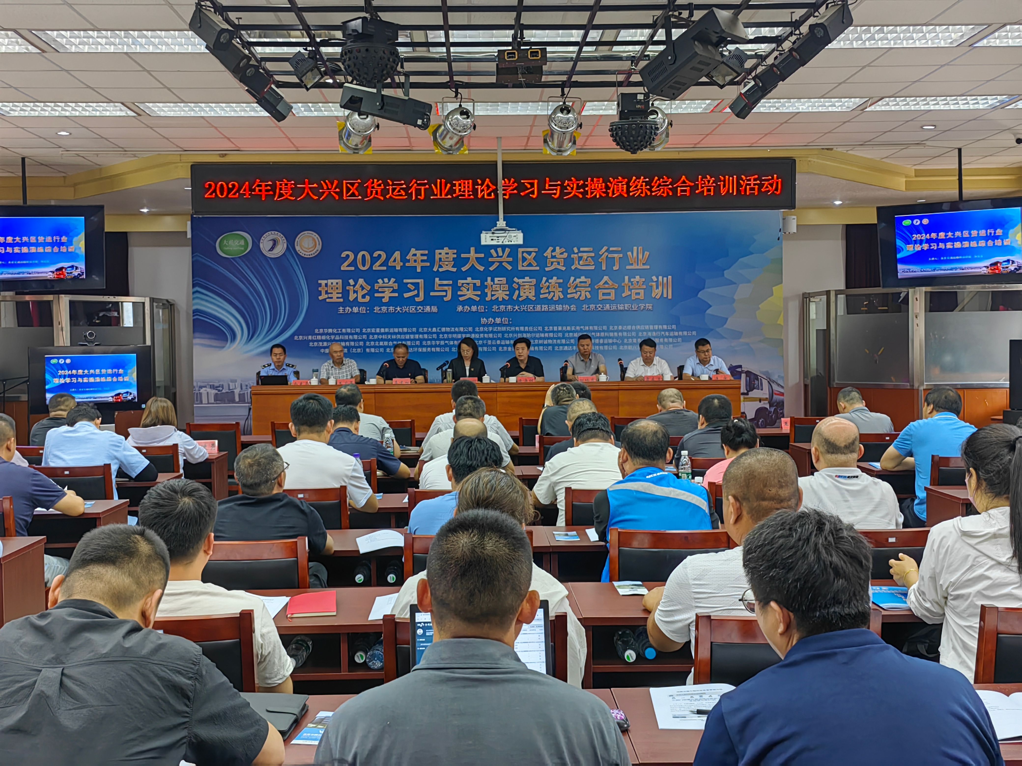 1573678558 1573678558